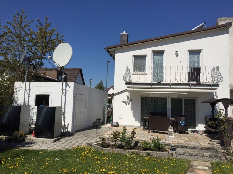 Haus M�nchen Doppelhaush�lfte Luxuri�s ausgestattete Doppelhaush�lfte in M�nchen-Moosach