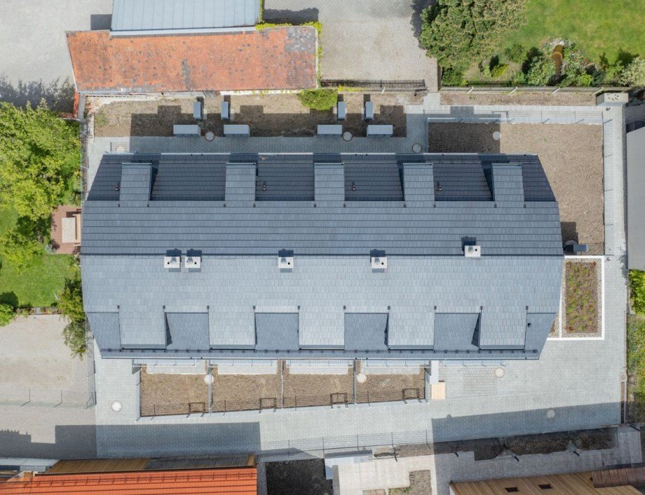 Drohnenansicht Reihenhaus M�nchen