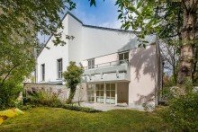 Aussen hinten1neu Frisch renovierte, familienfreundliche Doppelhaush�lfte in ruhiger Lage in Lochhausen