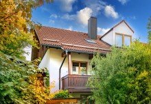 Aussen3 wW Helle 2 Zimmer Maisonette-Wohnung mit Dachterrasse und Balkon in Puchheim zur Kapitalanlage