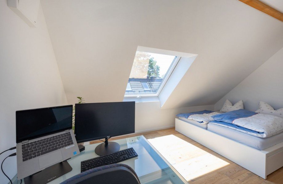 Dachgeschoss 1 Reihenendhaus Puchheim