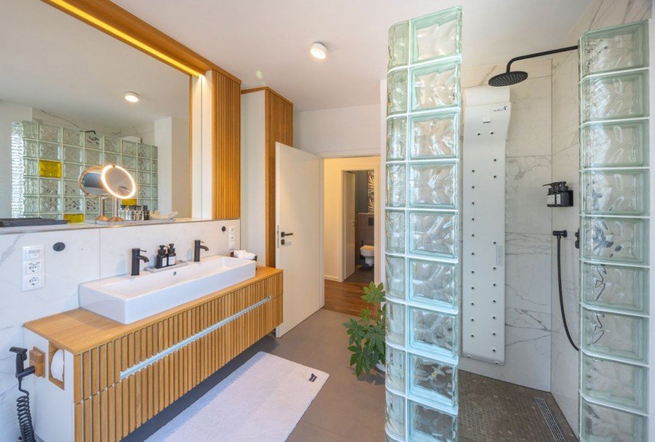 Bad Penthousewohnung M�nchen