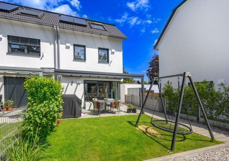 Au�en Puchheim Reihenendhaus Modernes Reiheneckhaus mit hochwertiger Ausstattung � Ihr neues Zuhause in Puchheim