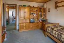 Schlafen2b Gro�e 3,5 Zimmer-Wohnung in zentraler, ruhiger Lage von Germering. Renovierungsbed�rftig