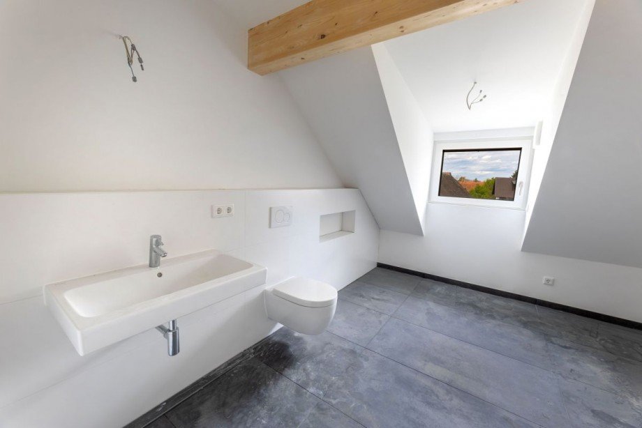 Bad DG Reihenhaus M�nchen