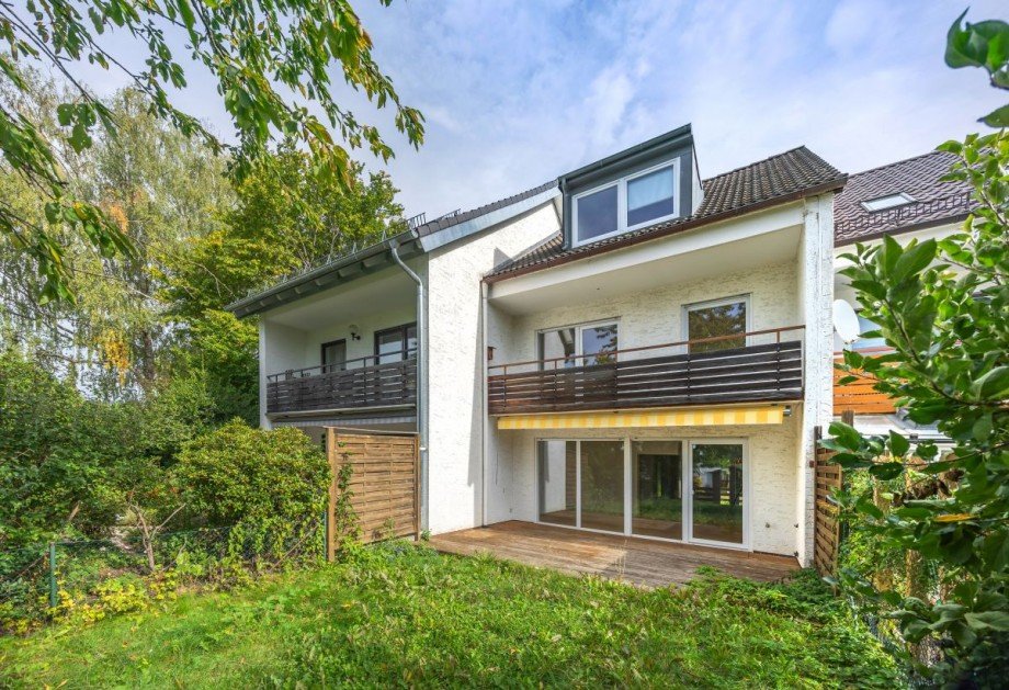 Hausansicht vom Garten Haus Gr�benzell